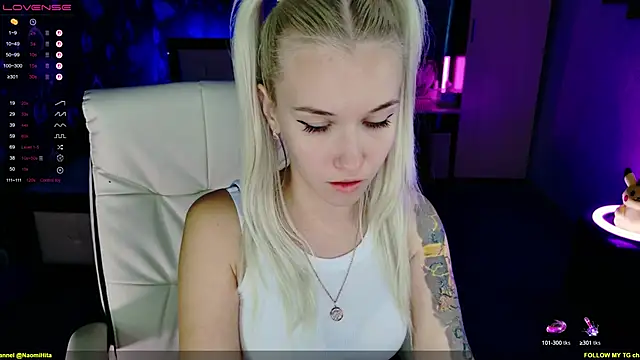 Snapshot of ShhhO_O chatting on September 15, 2:06 pm ShhhO O online show from September 15, 2:06 pm