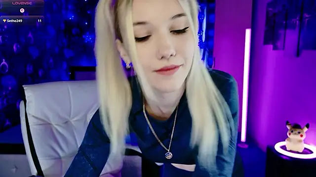 ShhhO O online show from February 11, 9:25 am