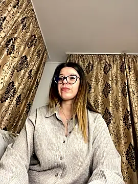 Snapshot of NadiraNoor chatting on November 17, 10:59 pm NadiraNoor online show from November 17, 10:59 pm