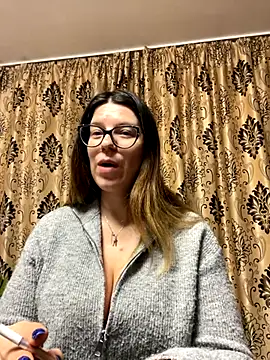 Snapshot of NadiraNoor chatting on November 23, 10:20 pm NadiraNoor online show from November 23, 10:20 pm