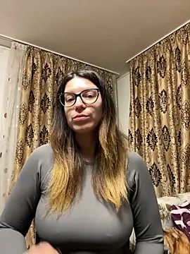 Snapshot of NadiraNoor chatting on February 6, 12:59 am NadiraNoor online show from February 6, 12:59 am