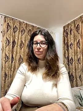 Snapshot of NadiraNoor chatting on March 6, 1:07 pm NadiraNoor online show from March 6, 1:07 pm