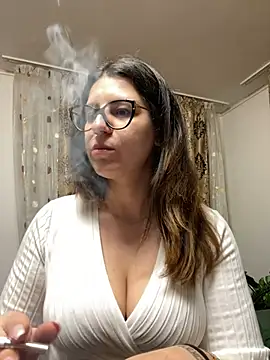 Snapshot of NadiraNoor chatting on March 19, 11:42 pm NadiraNoor online show from March 19, 11:42 pm