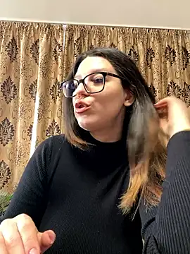 Snapshot of NadiraNoor chatting on April 7, 5:08 am NadiraNoor online show from April 7, 5:08 am