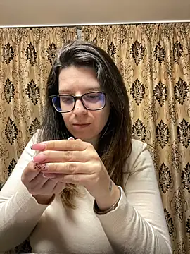 Snapshot of NadiraNoor chatting on April 12, 10:26 pm NadiraNoor online show from April 12, 10:26 pm