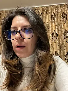 Snapshot of NadiraNoor chatting on May 16, 4:53 am NadiraNoor online show from May 16, 4:53 am