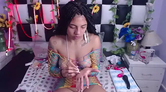 arianaa tompsoon online show from December 21, 2:52 am