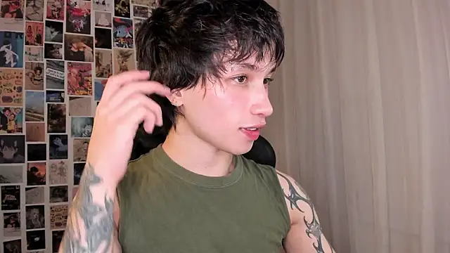 Snapshot of liamelf chatting on March 16, 5:02 am liamelf online show from March 16, 5:02 am