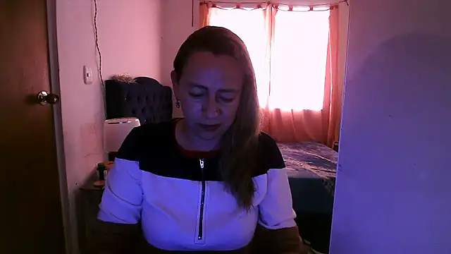 Snapshot of Chanel_87xxx chatting on March 10, 6:13 pm Chanel 87xxx online show from March 10, 6:13 pm