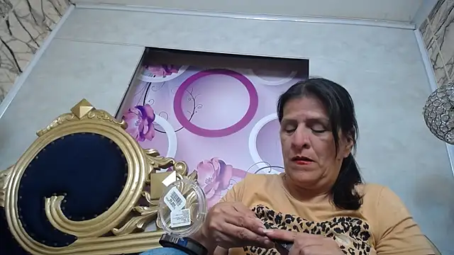 Snapshot of karito_mature17 chatting on October 20, 11:21 am karito mature17 online show from October 20, 11:21 am