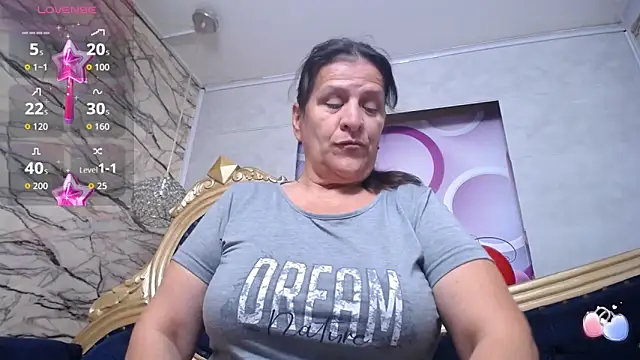 Snapshot of karito_mature17 chatting on November 19, 11:21 am karito mature17 online show from November 19, 11:21 am