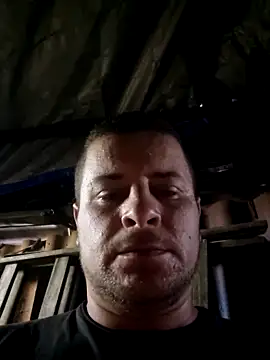 Snapshot of TusOjitosClaros69 chatting on March 16, 5:03 am TusOjitosClaros69 online show from March 16, 5:03 am