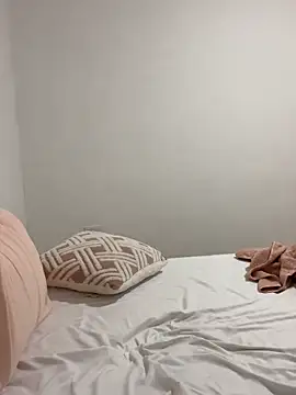 EmiliaCatalina online show from September 24, 11:52 pm