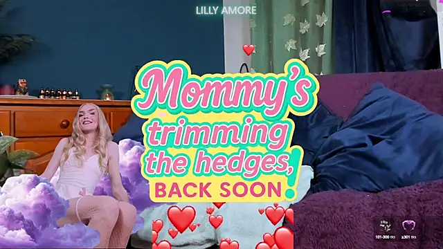 Snapshot of LillyAmore chatting on October 3, 4:59 pm LillyAmore online show from October 3, 4:59 pm