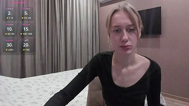 Mika Ray online show from November 10, 11:04 pm