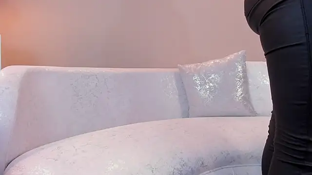 missmegann online show from February 27, 4:32 pm