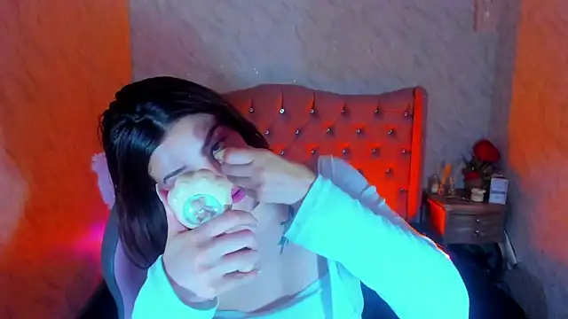 LiaHarryis online show from January 20, 11:10 pm