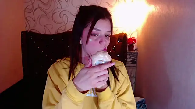 LiaHarryis online show from February 25, 11:55 pm