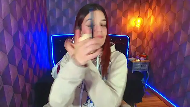 LiaHarryis online show from January 14, 6:57 pm