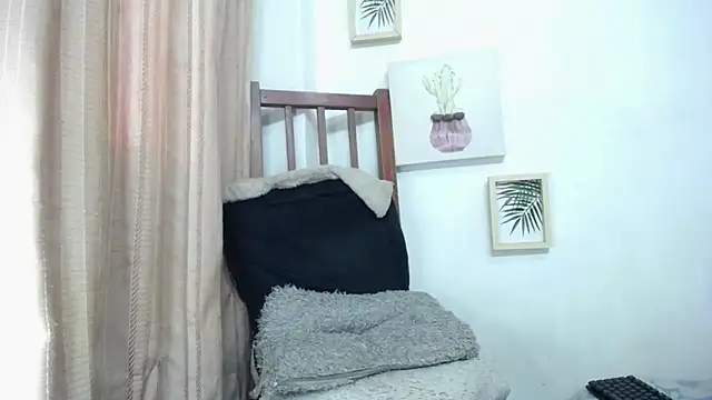 candyladyboy online show from February 6, 9:49 pm