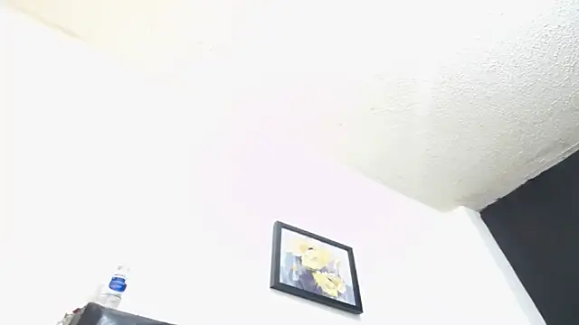 candyladyboy online show from April 15, 9:37 pm