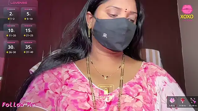 Snapshot of vani-09 chatting on May 12, 10:01 am vani-09 online show from May 12, 10:01 am