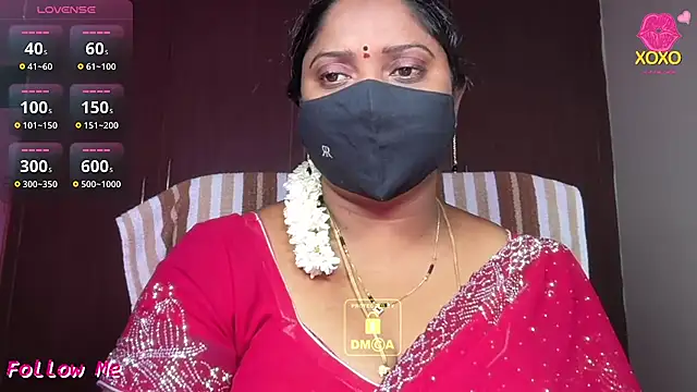 Snapshot of vani-09 chatting on May 15, 11:28 am vani-09 online show from May 15, 11:28 am