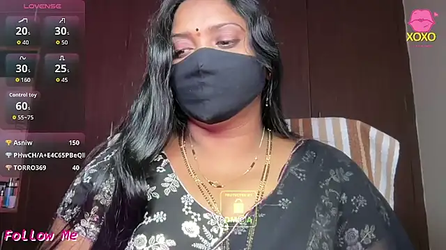 Snapshot of vani-09 chatting on May 16, 11:09 am vani-09 online show from May 16, 11:09 am