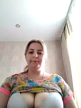 Lady nice cat online show from January 7, 7:31 am