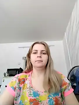 Lady nice cat online show from January 15, 6:22 am