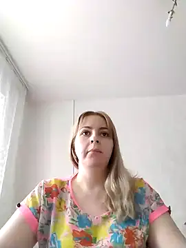 Lady nice cat online show from January 17, 5:00 am