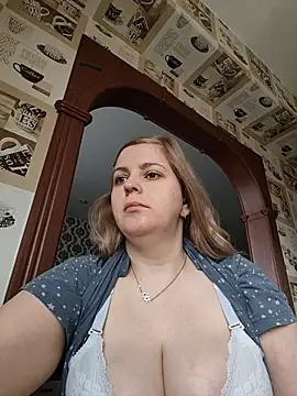 Lady nice cat online show from May 14, 2:07 am
