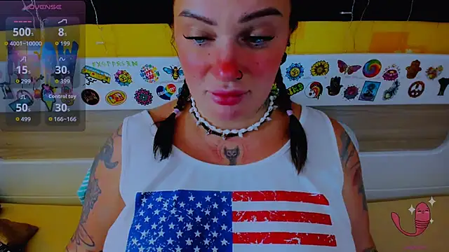 Snapshot of EllieOz chatting on September 21, 11:56 am EllieOz online show from September 21, 11:56 am