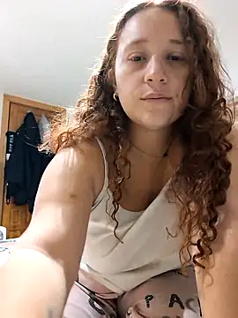 Snapshot of Mistik_red chatting on September 16, 6:47 am Mistik red online show from September 16, 6:47 am