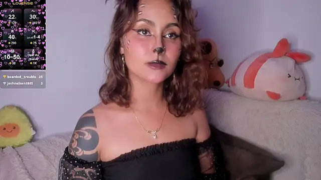 Violette-Ramirez01 online show from October 28, 1:53 am