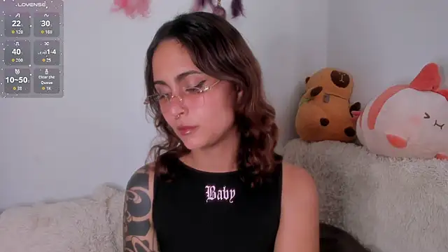 Violette-Ramirez01 online show from February 9, 9:52 pm