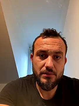 cosmin9000 online show from October 19, 6:36 am