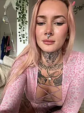 Snapshot of Stella-Kink chatting on October 3, 1:19 pm Stella-Kink online show from October 3, 1:19 pm