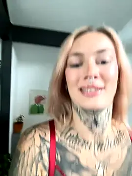 Snapshot of Stella-Kink chatting on October 8, 2:14 pm Stella-Kink online show from October 8, 2:14 pm