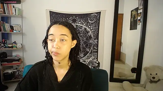 ela 0 online show from May 5, 10:34 am