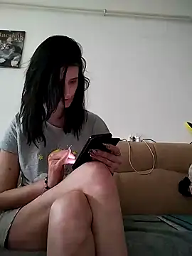 Snapshot of LauraBaby chatting on December 23, 11:47 am LauraBaby online show from December 23, 11:47 am