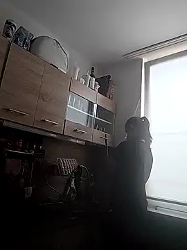 LauraBaby online show from February 1, 10:36 am