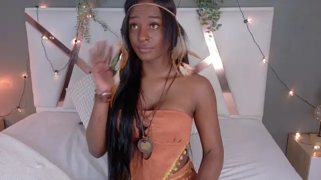 nahomi campbell online show from October 31, 5:25 pm