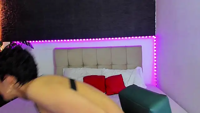 anaroman01 online show from September 25, 8:56 pm