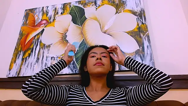 VeronicaRobles online show from November 17, 7:30 pm