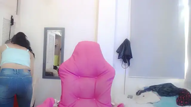 sasha mom69  online show from April 29, 3:05 pm