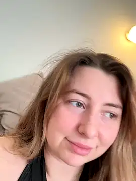 Snapshot of curvyflawless chatting on November 29, 8:50 am curvyflawless online show from November 29, 8:50 am