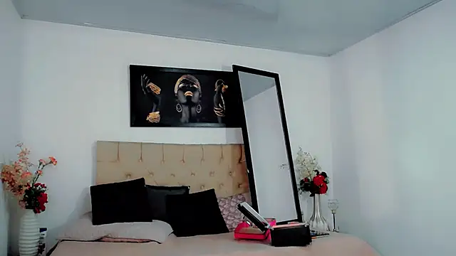 maria camilacms online show from October 2, 11:45 pm