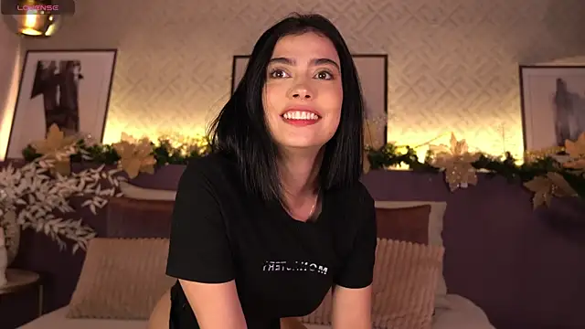 ElleDiane online show from December 30, 1:04 am