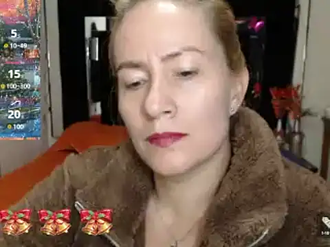 Snapshot of CATRINA-83 chatting on December 17, 3:06 am CATRINA-83 online show from December 17, 3:06 am